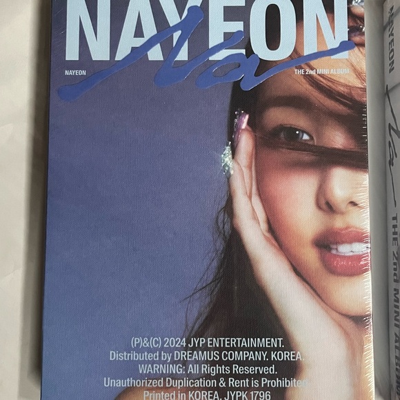 Nayeon Twice Mini Album SIGNED A / B/ C Ver Full Set Bundle Autographed🔥Sealed - Picture 10 of 11